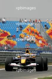 19.08.2005 Istanbul, Turkey, David Coulthard, GBR, Red Bull Racing, RB1, Action, Track - August, Formula 1 World Championship, Rd 14, Turkish Grand Prix, Istanbul Park, Turkey, Practice