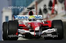 20.08.2005 Istanbul, Turkey, Ralf Schumacher, GER, Panasonic Toyota Racing, TF105, Action, Track - August, Formula 1 World Championship, Rd 14, Turkish Grand Prix, Istanbul Park, Turkey, Practice