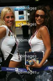 20.08.2005 Istanbul, Turkey, Girls in the paddock - August, Formula 1 World Championship, Rd 14, Turkish Grand Prix, Istanbul Park, Turkey