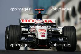 20.08.2005 Istanbul, Turkey, Jenson Button, GBR, Lucky Strike BAR Honda 007, Action, Track - August, Formula 1 World Championship, Rd 14, Turkish Grand Prix, Istanbul Park, Turkey, Practice
