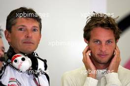 20.08.2005 Istanbul, Turkey, Nick Fry, BAR Chief Executive Officer with Jenson Button, GBR, BAR Honda - August, Formula 1 World Championship, Rd 14, Turkish Grand Prix, Istanbul Park, Turkey, Practice