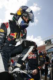 21.08.2005 Istanbul, Turkey, David Coulthard, GBR, Red Bull Racing - August, Formula 1 World Championship, Rd 14, Turkish Grand Prix, Istanbul Park, Turkey, Grid