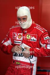 03.02.2005 Valencia, Spain, Michael Schumacher, GER, Scuderia Ferrari Marlboro, Pitlane, Box, Garage - Formula 1 Testing, Thursday, February, Formula 1, Circuito Ricardo Tormo (ESP)