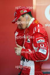 03.02.2005 Valencia, Spain, Michael Schumacher, GER, Ferrari in the "old" F2004 - Formula 1 Testing, Thursday, February, Formula 1, Circuito Ricardo Tormo (ESP)