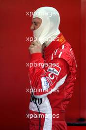 03.02.2005 Valencia, Spain, Michael Schumacher, GER, Scuderia Ferrari Marlboro, Pitlane, Box, Garage - Formula 1 Testing, Thursday, February, Formula 1, Circuito Ricardo Tormo (ESP)