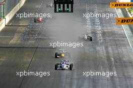 17.09.2005 Klettwitz, Germany,  Giedo van der Garde (NED), Team Rosberg, Dallara F305 Opel Spiess, leading the race in front of Sebastian Vettel (GER), ASL Mücke Motorsport, Dallara F305 Mercedes and Lewis Hamilton (GBR), ASM Formule 3, Dallara F305 Mercedes - F3 Euro Series 2005 at Lausitzring