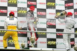 17.04.2005 Hockenheim, Germany,  Champaign for Loic Duval (FRA), Signature Plus (2nd, left), James Rossiter (GBR), Signature-Plus (1st, center) and Lewis Hamilton (GBR), ASM Formule 3 (3rd, right) - F3 Euro Series 2005 at Hockenheimring Baden-Württemberg