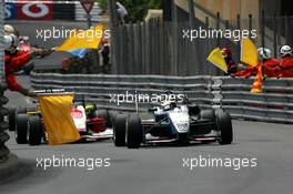 21.05.2005 Monte Carlo, Monaco,  Lewis Hamilton (GBR), ASM Formule 3, Dallara F305 Mercedes, waving to the marshalls after winning the race - F3 Euro Series 2005 at Monte Carlo, Monaco