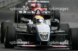 21.05.2005 Monte Carlo, Monaco,  Lewis Hamilton (GBR), ASM Formule 3, Dallara F305 Mercedes, waving after winning the race - F3 Euro Series 2005 at Monte Carlo, Monaco