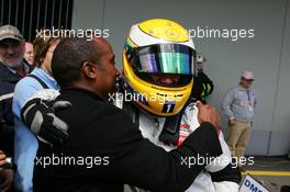 07.08.2005 Nürburg, Germany,  Race winner Lewis Hamilton (GBR), ASM Formule 3, Dallara F305 Mercedes, congratulated by his father - F3 Euro Series 2005 at Nürburgring