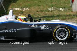 16.07.2005 Nürnberg, Germany,  Race winner Lewis Hamilton (GBR), ASM Formule 3, Dallara F305 Mercedes, waving to the fans - F3 Euro Series 2005 at Norisring