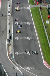 15.05.2005 Francorchamps, Belgium,  Start of the race, with Lewis Hamilton (GBR), ASM Formule 3, Dallara F305 Mercedes, overtaking Adrian Sutil (GER), ASM Formule 3, Dallara F305 Mercedes, at the entry of Eau Rouge - F3 Euro Series 2005 at Spa Francorchamps, Belgium