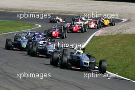 28.08.2005 Zandvoort, The Netherlands,  Start of the race, with Lewis Hamilton (GBR), ASM Formule 3, Dallara F305 Mercedes, leading - F3 Euro Series 2005 at Circuit Park Zandvoort