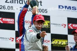 28.08.2005 Zandvoort, The Netherlands,  Podium, Lewis Hamilton (GBR), ASM Formule 3, Dallara F305 Mercedes (1st), secured the 2005 championship by winning the race - F3 Euro Series 2005 at Circuit Park Zandvoort