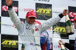 28.08.2005 Zandvoort, The Netherlands,  Podium, Lewis Hamilton (GBR), ASM Formule 3, Dallara F305 Mercedes (1st), secured the 2005 championship by winning the race - F3 Euro Series 2005 at Circuit Park Zandvoort