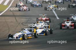 16.12.2005 Sakhir, Bahrain, Formula BMW World Final 2005, 13th to 16th December, Bahrain International Circuit, Race, Marco Holzer, GER, AM-Holzer Rennsport GmbH leads at the start - For further information please register at www.press.bmw.de - This image is free for editorial use only. Please use for Copyright/Credit: c BMW AG