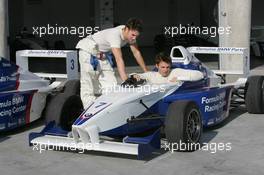 17.12.2005 Sakhir, Bahrain, FBMW driver shool at Bahrain International Circuit, Greg Mansell and Leo Mansell (in the car)  - For further information please register at www.press.bmw.de - This image is free for editorial use only. Please use for Copyright/Credit: c BMW AG