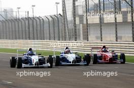 15.12.2005 Sakhir, Bahrain, Formula BMW World Final 2005, 13th to 16th December, Bahrain International Circuit, Ross Curnow, GBR, Nexa Racing, Euan Hankey, GBR, Nexa Racing, Hamad Al Fardan, BRN, Meritus - Heat 2 - For further information please register at www.press.bmw.de - This image is free for editorial use only. Please use for Copyright/Credit: c BMW AG