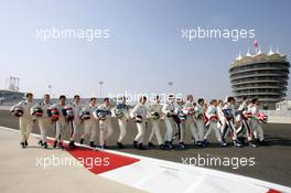 13.12.2005 Sakhir, Bahrain, Formula BMW World Final 2005, 13th to 16th December, Bahrain International Circuit, Armageddon shot / Group picture with all the drivers - For further information please register at www.press.bmw.de - This image is free for editorial use only. Please use for Copyright/Credit: c BMW AG