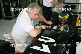 14.12.2005 Sakhir, Bahrain, Formula BMW World Final 2005, 13th to 16th December, Bahrain International Circuit, Philip Glew, GBR, Promatecme/Soper Sport - For further information please register at www.press.bmw.de - This image is free for editorial use only. Please use for Copyright/Credit: c BMW AG