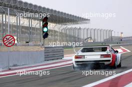 15.12.2005 Sakhir, Bahrain, Formula BMW World Final 2005, 13th to 16th December, Bahrain International Circuit, BMW Race Cars / Training - Nigel Mansell, GBR (ex. F1 champion)  is driving the BMW M1 ProCar - For further information please register at www.press.bmw.de - This image is free for editorial use only. Please use for Copyright/Credit: c BMW AG