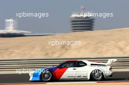 15.12.2005 Sakhir, Bahrain, Formula BMW World Final 2005, 13th to 16th December, Bahrain International Circuit, BMW Race Cars / Training - Andy Priaulx, GBR, (WTCC-Champion) is driving the BMW M1 ProCar - For further information please register at www.press.bmw.de - This image is free for editorial use only. Please use for Copyright/Credit: c BMW AG