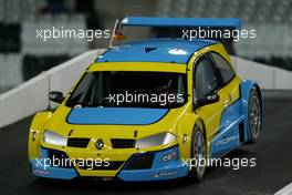 02.12.2005 Paris, France,  Free Traing Session - Bernd Schneider (GER), Vodafone AMG-Mercedes, AMG-Mercedes C-Klasse in a Renault Megane Trophy CAR - Race of Champions, Stade de France