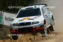 11-13.11.2005 Australia, Colin McRae and Nicky Grist - WORLD RALLY CHAMPIONSHIP, Rd.16, Rally Australia - WWW.XPB.CC, EMAIL: INFO@XPB.CC - COPY OF PUBLICATION REQUIRED FOR PRINTED PICTURES. EVERY USED PICTURE IS FEE-LIABLE. c COPYRIGHT: PHOTO4 / XPB.CC - LEGAL NOTICE: PRINT (NEWSPAPERS, MAGAZINES) USAGE OF THE IMAGE IS JUST FOR GERMANY! PRINT-BILDNUTZUNG NUR IN DEUTSCHLAND!