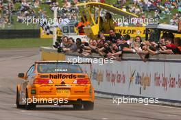 04.06.2006 Andover, England,  Sunday, Matt Neal (GBR), Team Halfords Team Dynamics, Honda Civic - British Touring Car Championship 2006 at Thruxton, England