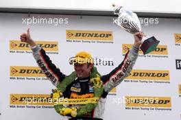 03.09.2006 Dunfermline, England,  Sunday, Gordon Shedden (GBR), Team Halfords Team Dynamics, Honda Civic - British Touring Car Championship 2006 at Knockhill, England