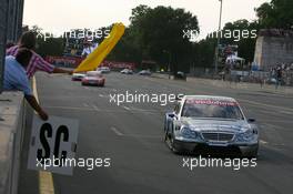 23.07.2006 Nurnberg, Germany,  Bruno Spengler (CDN), AMG-Mercedes, AMG-Mercedes C-Klasse, leading the race during the safety car period - DTM 2006 at Norisring (Deutsche Tourenwagen Masters)