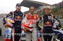 03.09.2006 Zandvoort, The Netherlands,  The Red Bull demo: ( left) Robert Doornbos (NED), Red Bull Racing F1 driver; (middle) Marco Werner, Audi driver; (right) Sebastian Vettel (GER), ASM Formula 3, Dallara F305 Mercedes - DTM 2006 at Zandvoort, The Netherlands (Deutsche Tourenwagen Masters)