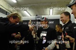 15.10.2006 Le Mans, France,  Hans-Jurgen Abt (GER), Teamchef Abt-Audi (left), chatting with Norbert Haug (GER), Sporting Director Mercedes-Benz (right) - DTM 2006 at Le Mans Bugatti Circuit, France (Deutsche Tourenwagen Masters)