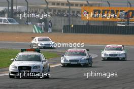 15.10.2006 Le Mans, France,  The top 3 behind the safety car after a crash during the opening lap of the race - DTM 2006 at Le Mans Bugatti Circuit, France (Deutsche Tourenwagen Masters)