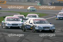 15.10.2006 Le Mans, France,  Bruno Spengler (CDN), AMG-Mercedes, AMG-Mercedes C-Klasse, leading the race - DTM 2006 at Le Mans Bugatti Circuit, France (Deutsche Tourenwagen Masters)