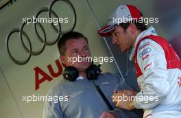 27.10.2006 Hockenheim, Germany,  (right) Timo Scheider (GER), Audi Sport Team Rosberg, Audi A4 DTM talking with his race-engineer. - DTM 2006 at Hockenheimring (Deutsche Tourenwagen Masters)