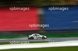 27.10.2006 Hockenheim, Germany,  "Arty"impression of the speed with which the car of Jamie Green (GBR), AMG-Mercedes, AMG-Mercedes C-Klasse is driving through the motodrome at Hockenheim. - DTM 2006 at Hockenheimring (Deutsche Tourenwagen Masters)
