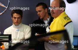 27.10.2006 Hockenheim, Germany,  (left) Alexandros Margaritis (GRC), Persson Motorsport AMG-Mercedes, AMG-Mercedes C-Klasse not looking too happy. - DTM 2006 at Hockenheimring (Deutsche Tourenwagen Masters)