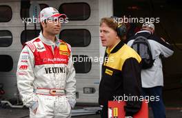 28.10.2006 Hockenheim, Germany,  (left) Heinz-Harald Frentzen (GER), Audi Sport Team Abt Sportsline, Audi A4 DTM talking to a Dunlop engineer. - DTM 2006 at Hockenheimring (Deutsche Tourenwagen Masters)