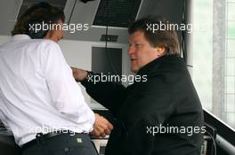 28.10.2006 Hockenheim, Germany,  Norbert Haug (GER), Sporting Director Mercedes-Benz (right), talking with Hans-Jürgen Mattheis (GER), Team Manager HWA - DTM 2006 at Hockenheimring (Deutsche Tourenwagen Masters)