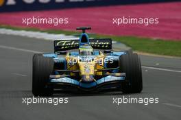 31.03.2006 Melbourne, Australia,  Giancarlo Fisichella (ITA), Renault F1 Team, R26 - Formula 1 World Championship, Rd 3, Australian Grand Prix, Friday Practice