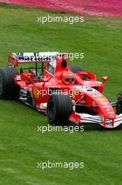 31.03.2006 Melbourne, Australia,  Michael Schumacher (GER), Scuderia Ferrari - Formula 1 World Championship, Rd 3, Australian Grand Prix, Friday Practice