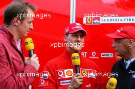 02.04.2006 Melbourne, Australia,  Michael Schumacher (GER), Scuderia Ferrari, Niki Lauda - Formula 1 World Championship, Rd 3, Australian Grand Prix, Sunday