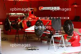 23.01.2006 Barcelona, Spain,  Ferrari prepare to test - Formula One Testing, Circuit de Catalunya
