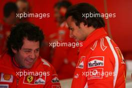 26.01.2006 Barcelona, Spain,  Felipe Massa (BRA), Scuderia Ferrari shares a joke with his engineer - Formula One Testing, Circuit de Catalunya