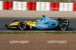 25.01.2006 Barcelona, Spain,  Giancarlo Fisichella (ITA), Renault F1 Team - Formula One Testing, Circuit de Catalunya