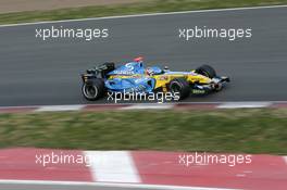 24.02.2006 Barcelona, Spain, Fernando Alonso (ESP) - Renault F1 Team