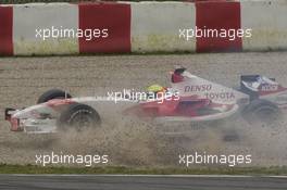 24.02.2006 Barcelona, Spain,  Ralf Schumacher (GER) spins off - Toyota Racing
