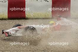 24.02.2006 Barcelona, Spain, Ralf Schumacher (GER) spins off - Toyota Racing
