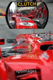 10.03.2006 Sakhir, Bahrain,  Michael Schumacher (GER), Scuderia Ferrari in the mirror of the Lolly Pop - Formula 1 World Championship, Rd 1, Bahrain Grand Prix, Friday Practice